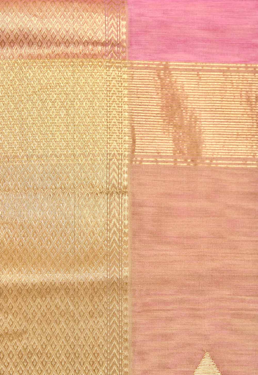 Pink Maheshwari Saree with triangle weaving on Beige Pallu & Border