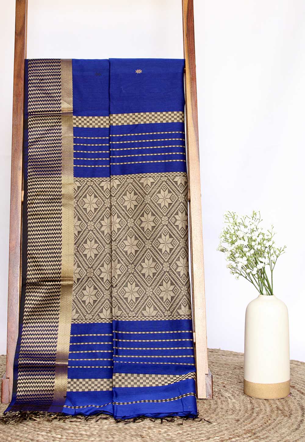 Royal Blue Maheshwari Saree with detailed weaving on Pallu & border